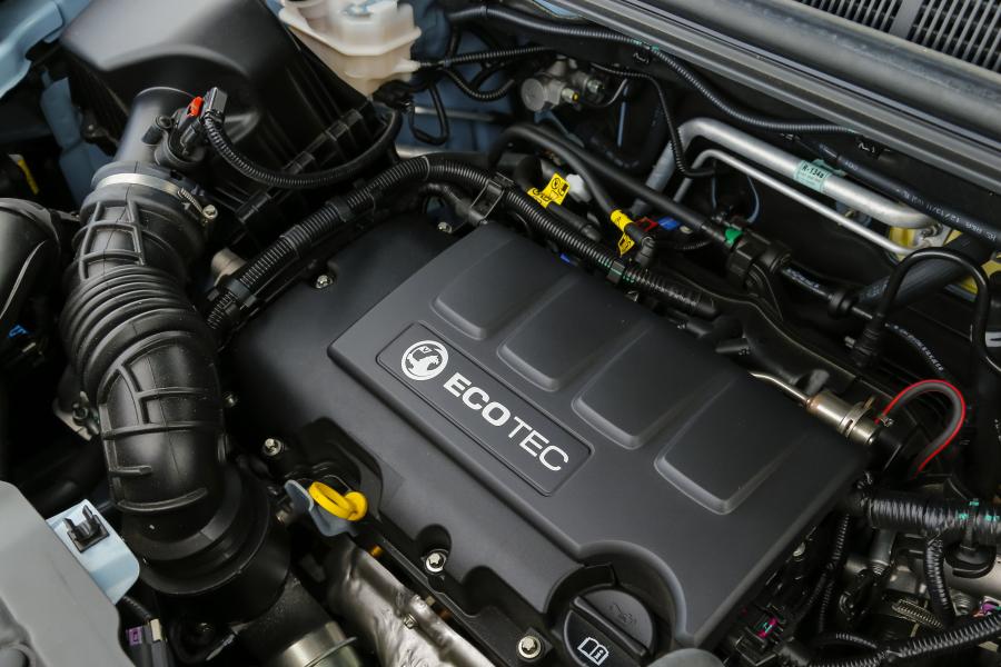  Vauxhall Mokka 2012 года  (фото 2 из 365)